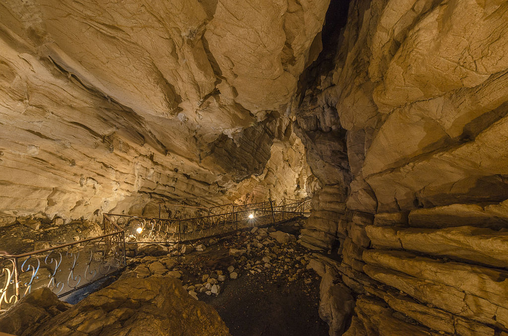 фото по запросу "Достопримечательности Сочи: Воронцовские пещеры"